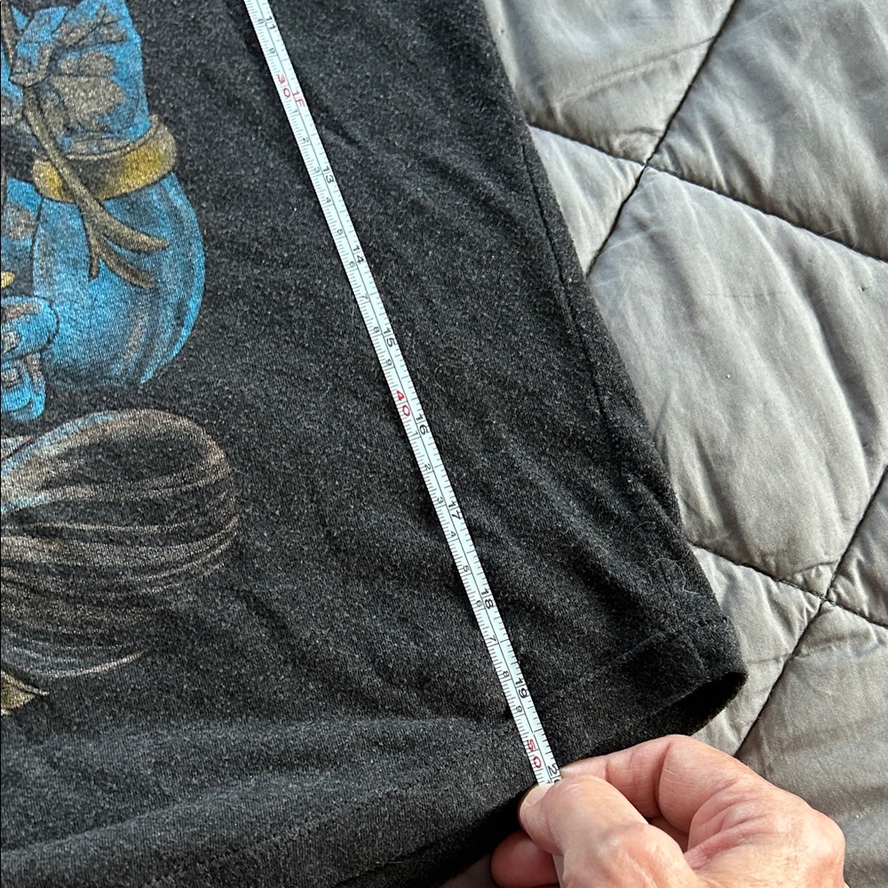 Women's Black Graphic Short Sleeve Tee - Picture 3 of 4